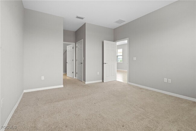 Building Photo - 4165 Bloomfield St