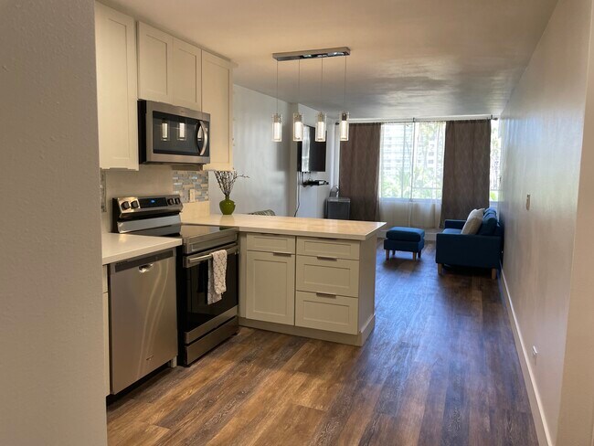 Building Photo - 435 Seaside Ave