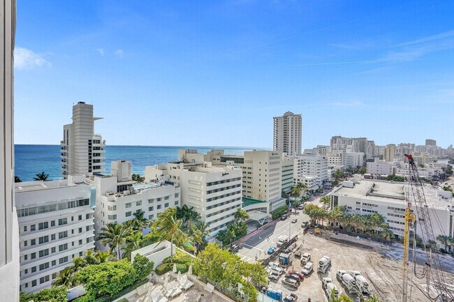 Building Photo - 4401 Collins Ave