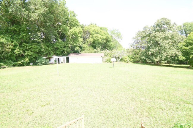 Building Photo - 4099 Shenandoah Dr SW