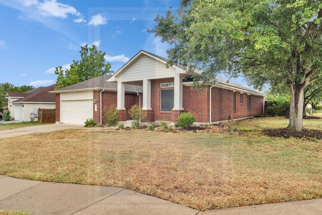 Building Photo - 1500 Gardena Canyon Dr