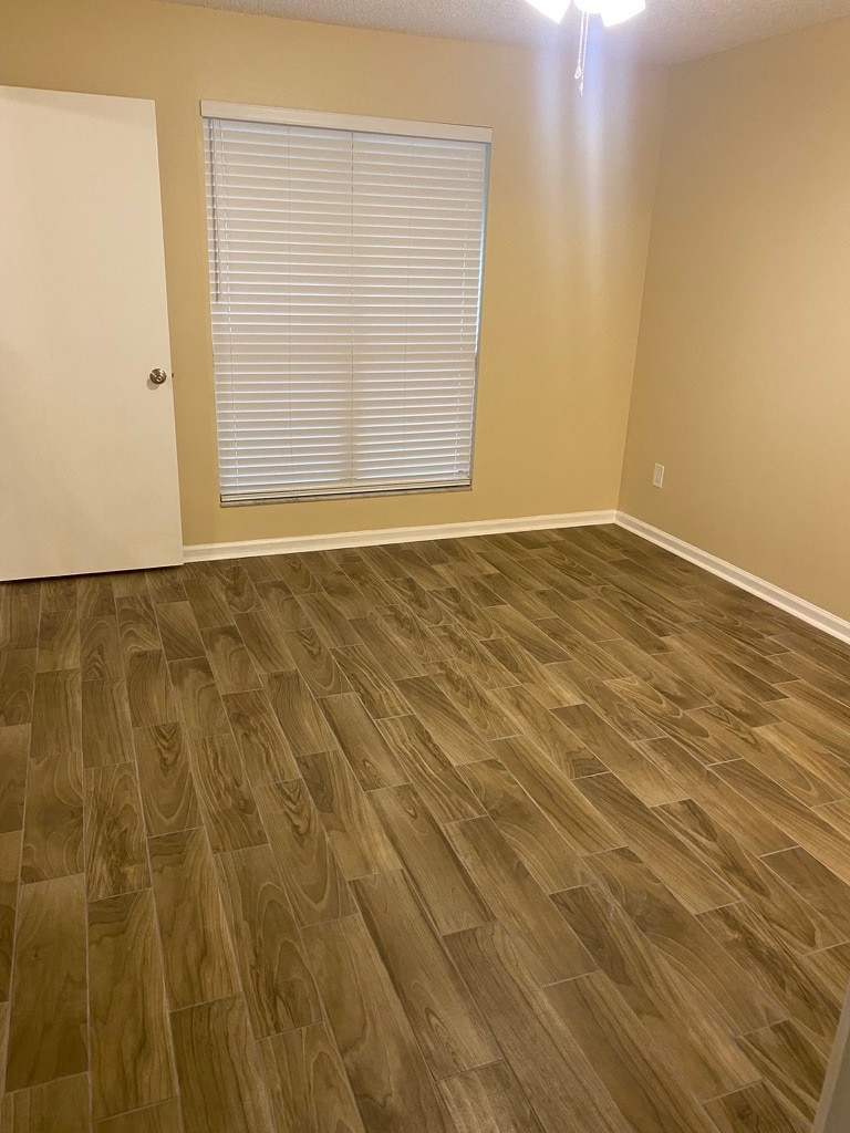 Master Bedroom - 5017 Knightsbridge Cir N