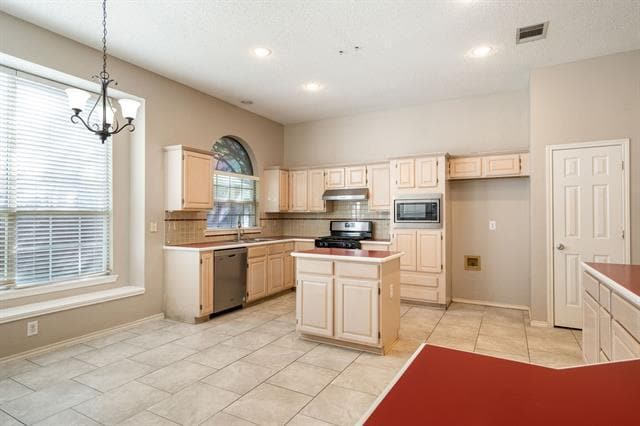 Building Photo - 3113 Candide Ln