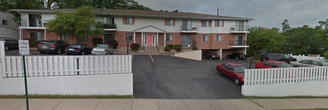 Primary Photo - 530 N Eau Claire Ave