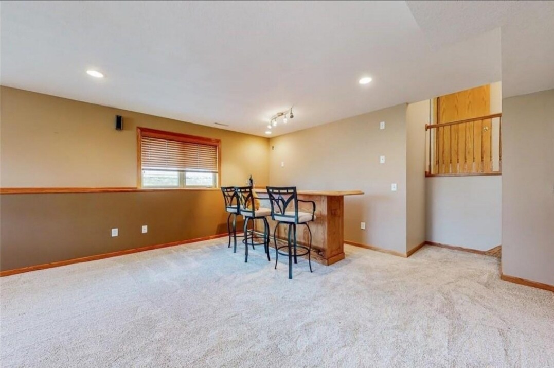 Building Photo - 6251 Fairway Dr NW