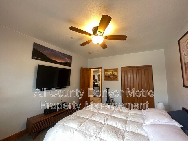 Building Photo - 6922 N Fargo Trail