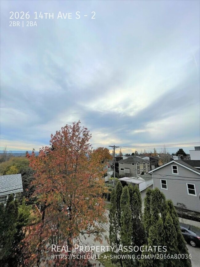 Building Photo - 2026 14th Ave S