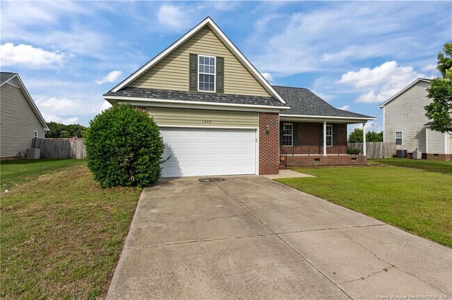Building Photo - 1323 Shoshone Pl