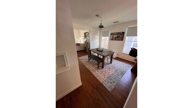 Building Photo - 6167 Vickery Blvd