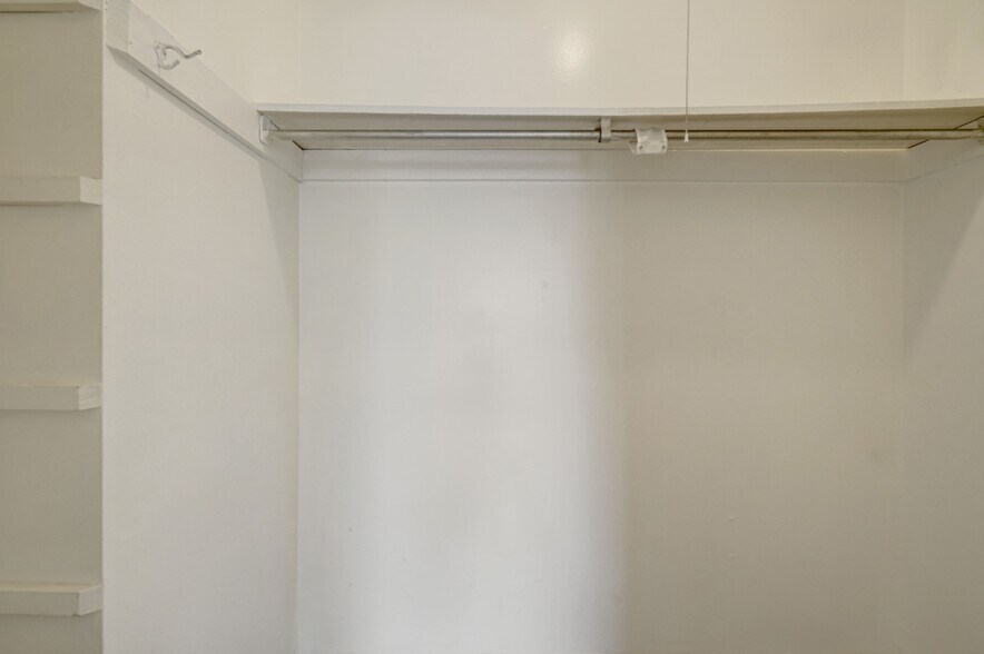 Building Photo - 2904 Kings Chapel Rd