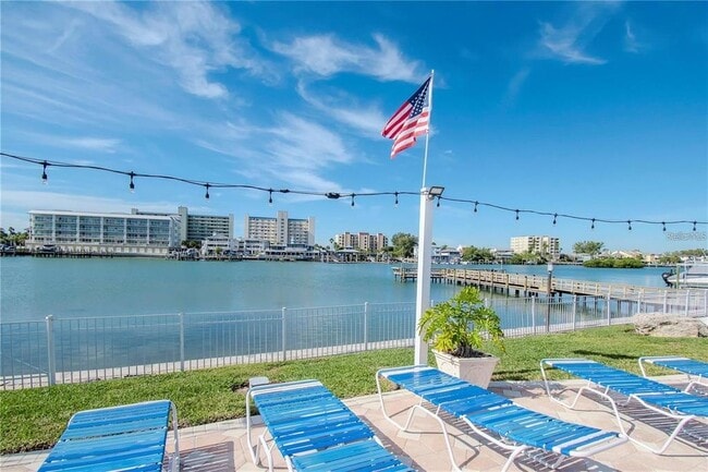 Building Photo - 10351 Regal Dr