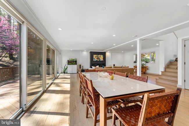 Building Photo - 2820 Ellicott St NW