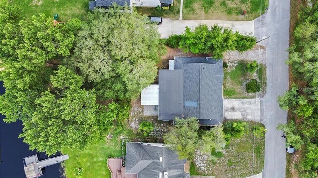 Building Photo - 240 Maureen Dr