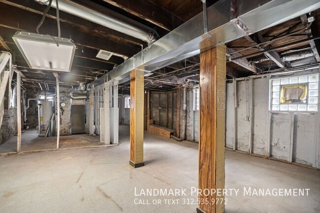 Building Photo - 806 S Taylor Ave