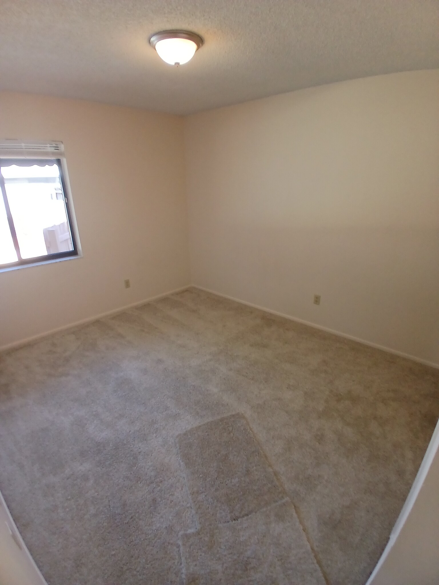Building Photo - 406 Red Coat Ln