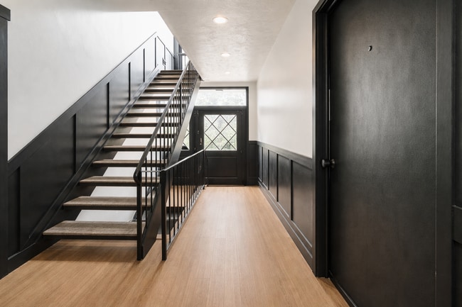 Building Photo - Luxury Living at Z on Plymouth – 1,000 SF Two-Bedroom Residence