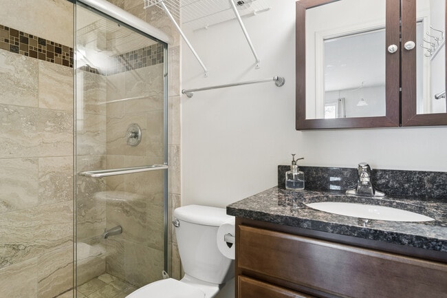 Building Photo - 1411 Wentworth Ct