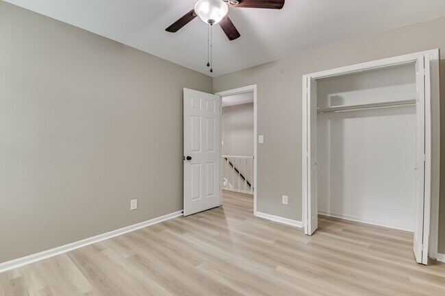 Building Photo - 454 Windtree Pl