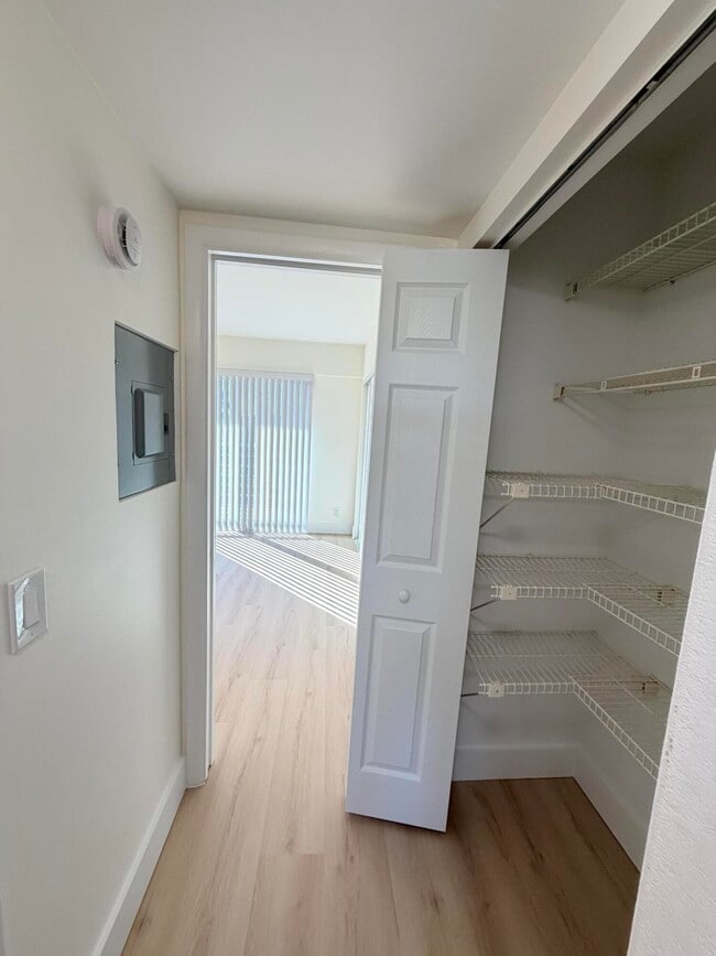 Building Photo - 37 Preston A