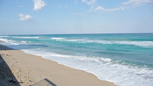 Building Photo - 3450 S Ocean Blvd