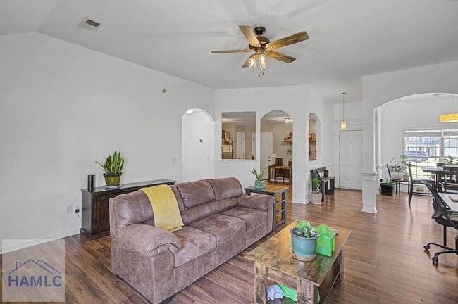 Building Photo - 146 Auburn Cir