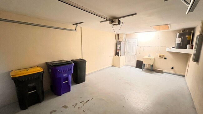 Building Photo - Lovely, Spacious 2 Bedroom, 2 Bathroom Home in Sebring!!