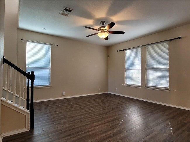Building Photo - 8728 Wood Stork Dr