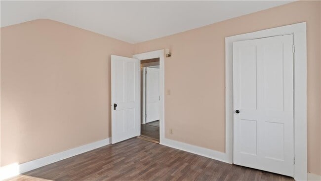 Building Photo - 21 Highland Ave