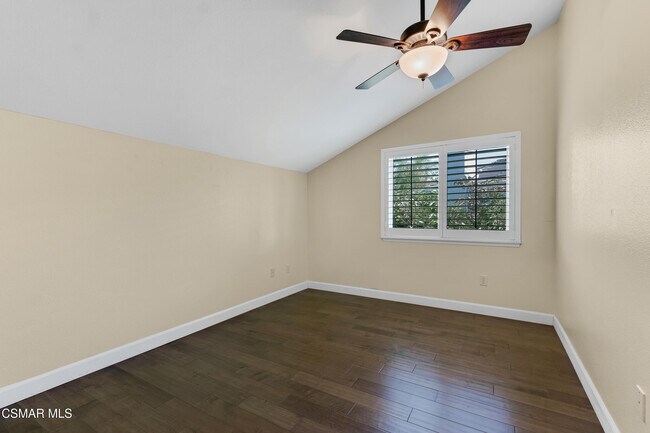 Building Photo - 406 Granite Hills St