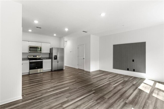 Building Photo - 509 Magnolia Cir