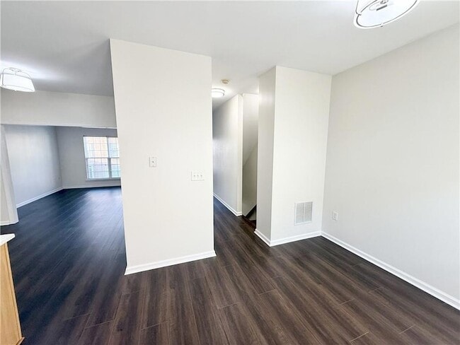 Building Photo - 5358 Beaver Br