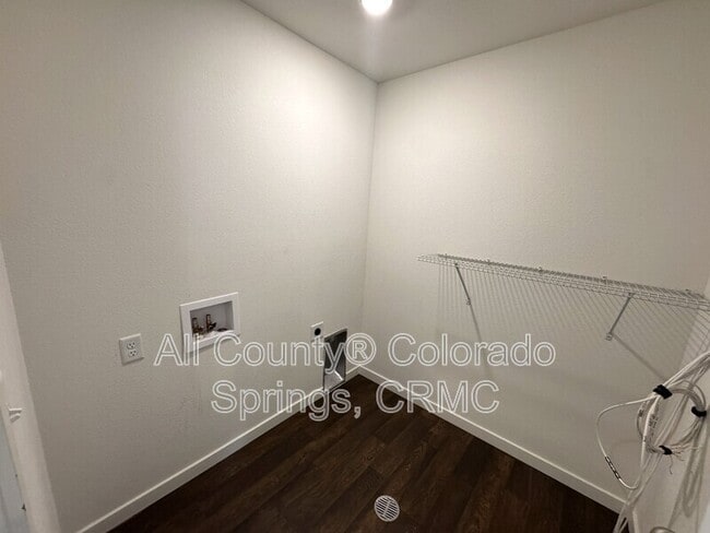 Building Photo - 6463 Crossdrum Point