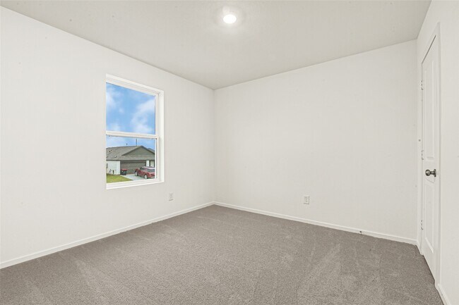 Building Photo - 9318 Speckled Trout Dr