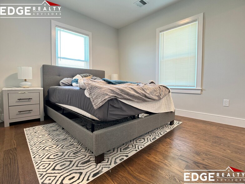 Building Photo - 226 Palfrey St