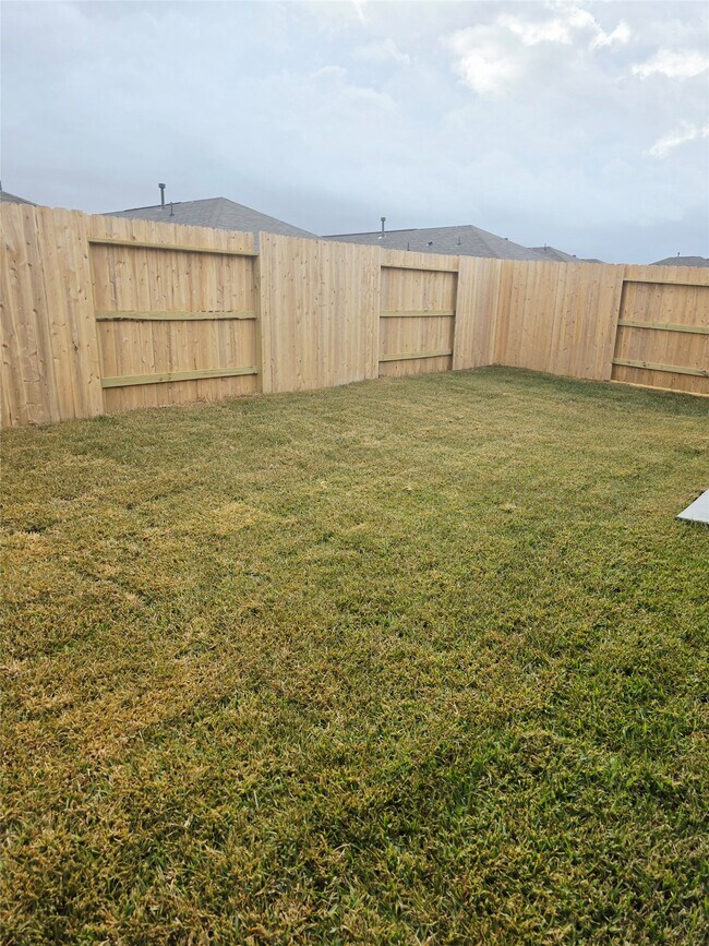 Building Photo - 6134 Cherry Ripe