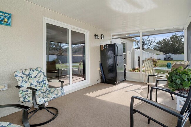 Building Photo - 12255 Linden Dr