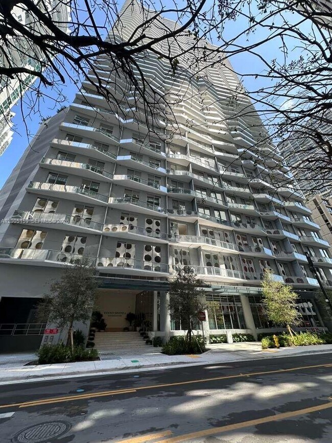 Building Photo - 77 SE 5th St