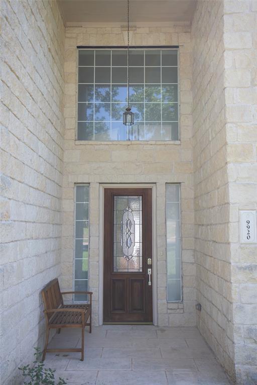 Building Photo - 9920 Spicewood Mesa