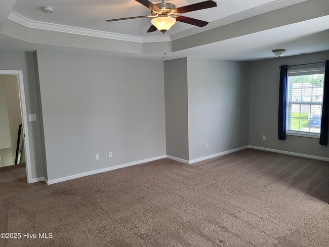 Building Photo - 110 Regatta Way