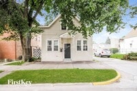 Building Photo - 2738 Ridgeland Ave
