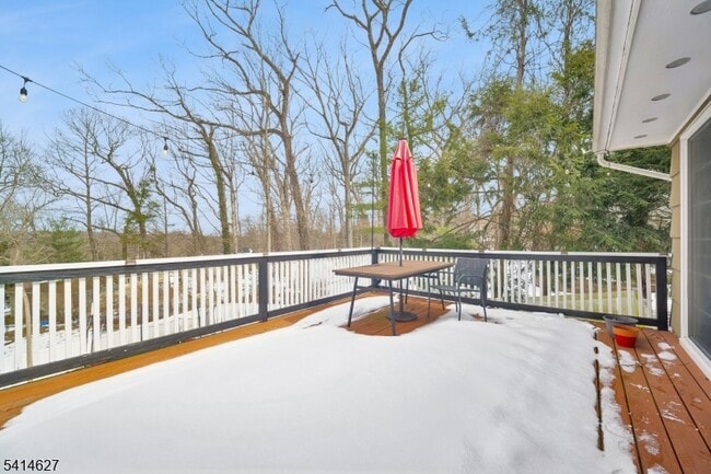 Building Photo - 149 Hillside Ave