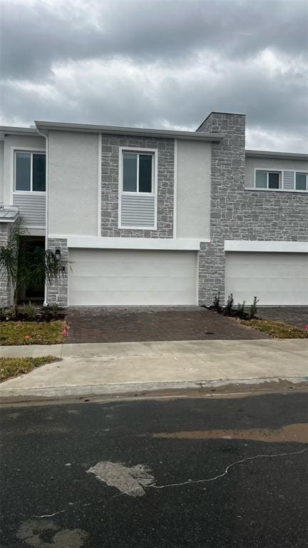 Building Photo - 320 Nine Iron Dr