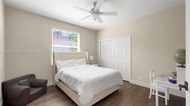 Building Photo - 2530 Monterey Ct