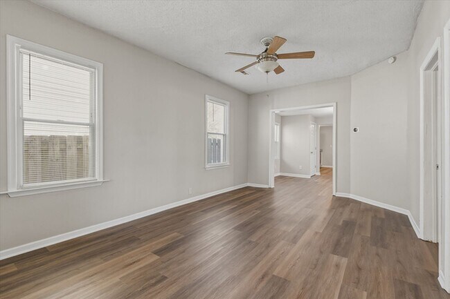 Building Photo - 720 Forbes St