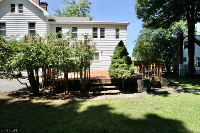 Building Photo - 238 Claremont Ave