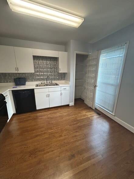 Building Photo - 1212 Chason Dr