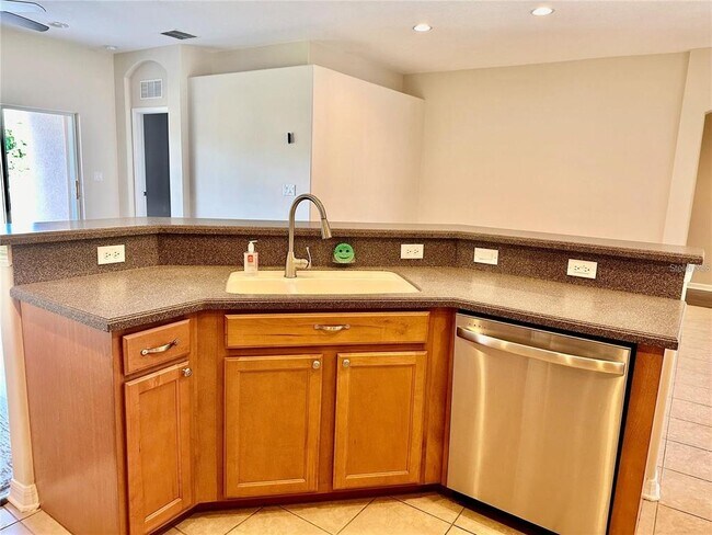 Building Photo - 9249 Edistro Pl