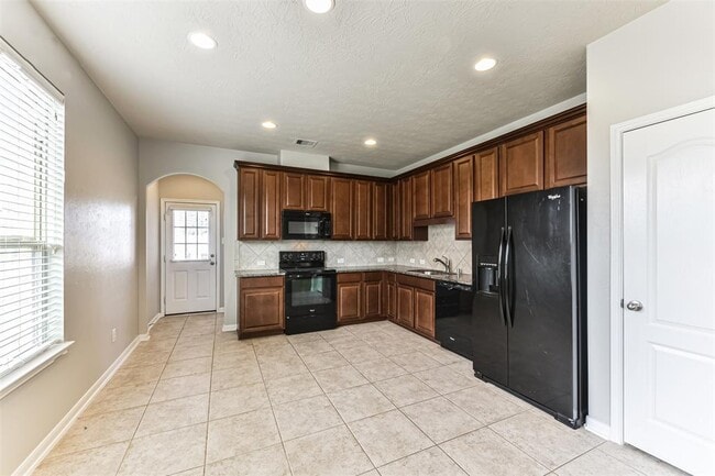 Building Photo - 3138 Palacious Falls Lane