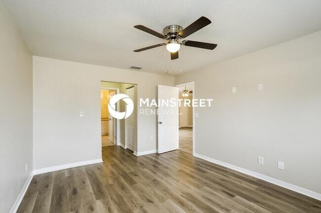 Building Photo - 3 Bedroom Pet-Friendly Home in cape coral, FL with Main Street Renewal