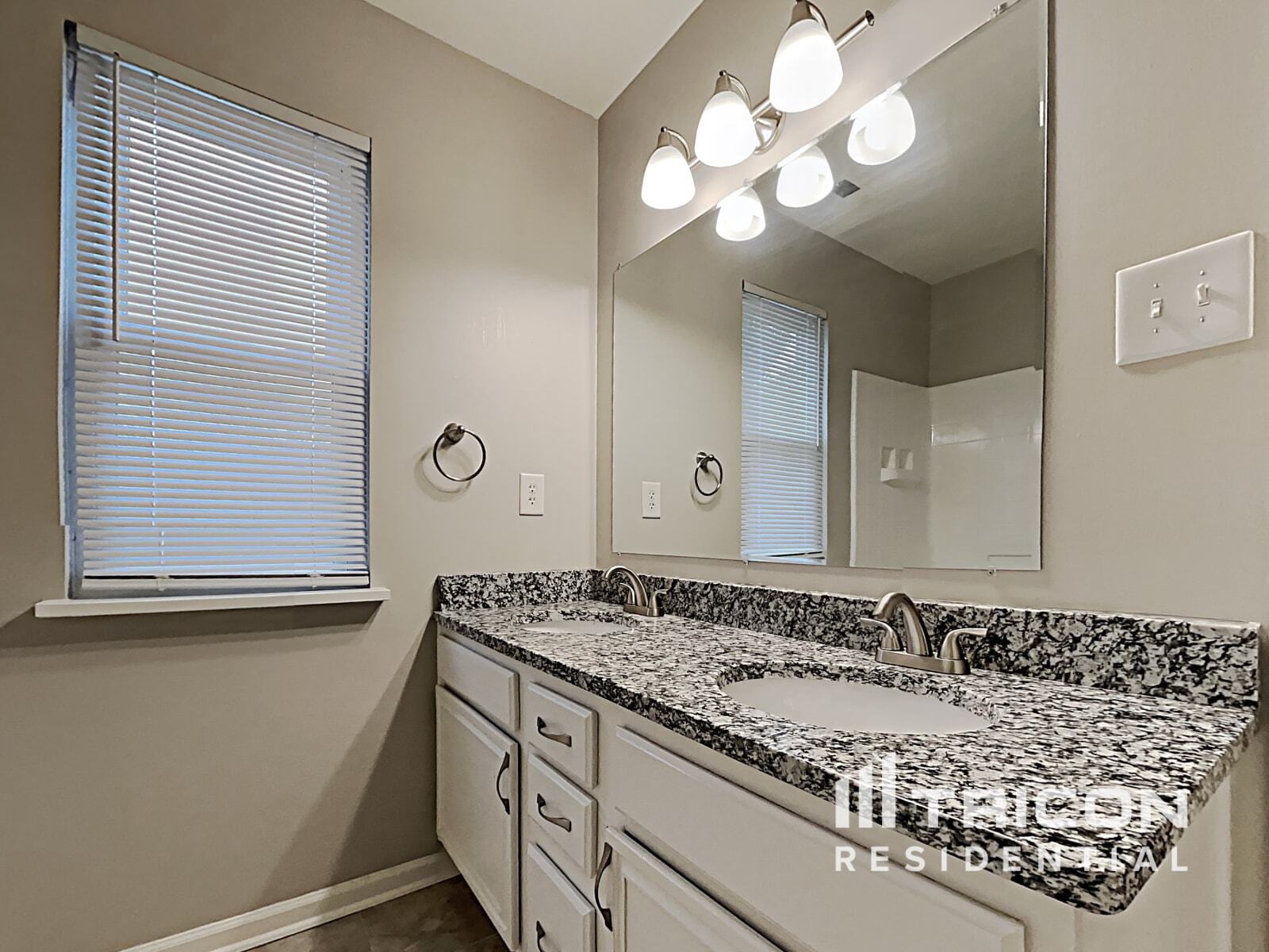 Building Photo - 7461 Camberwood Dr